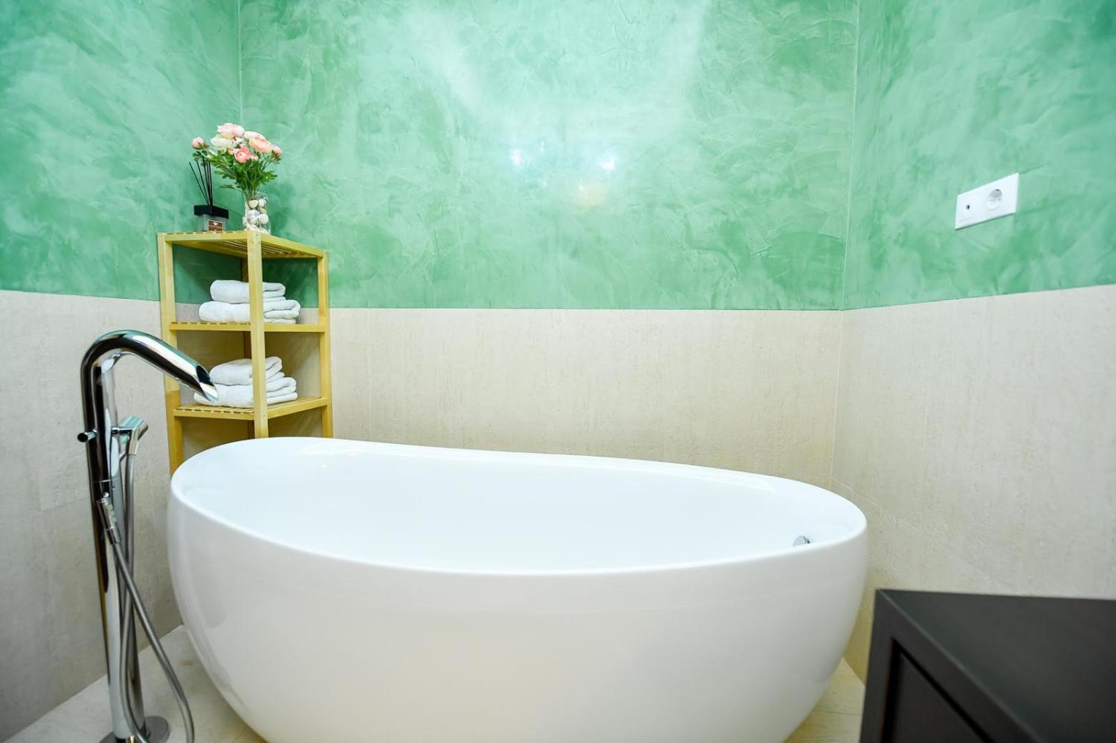 Luxury Apartment Braşov Extérieur photo