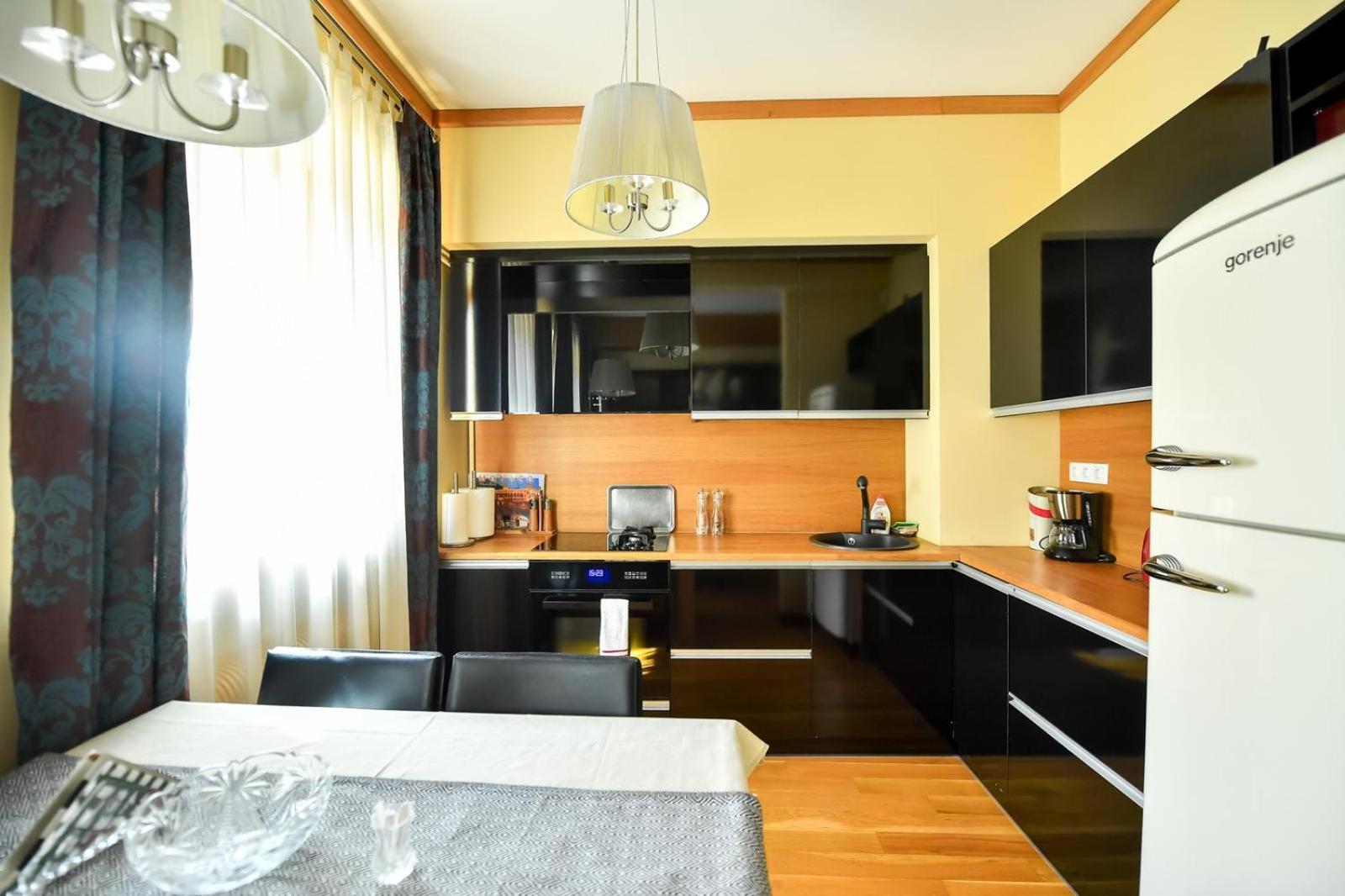 Luxury Apartment Braşov Extérieur photo